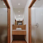 888 Hostel&suites * São João da Madeira