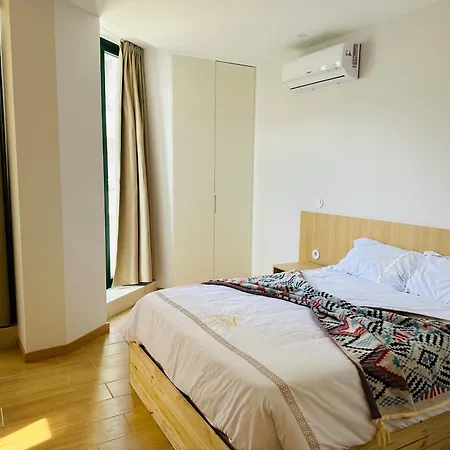 888 Hostel&suites São João da Madeira