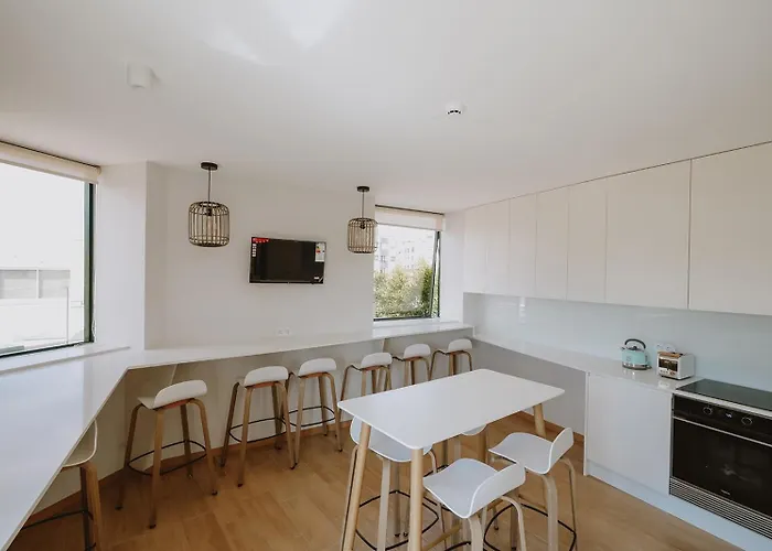 888 Hostel&suites Apartahotel São João da Madeira