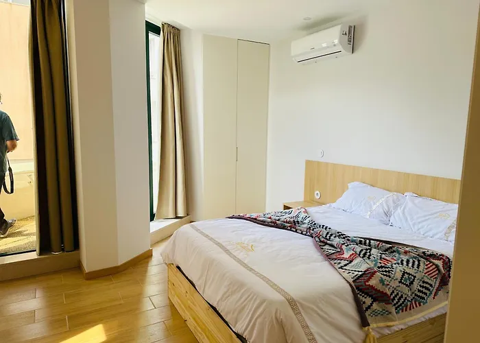 888 Hostel&suites * São João da Madeira