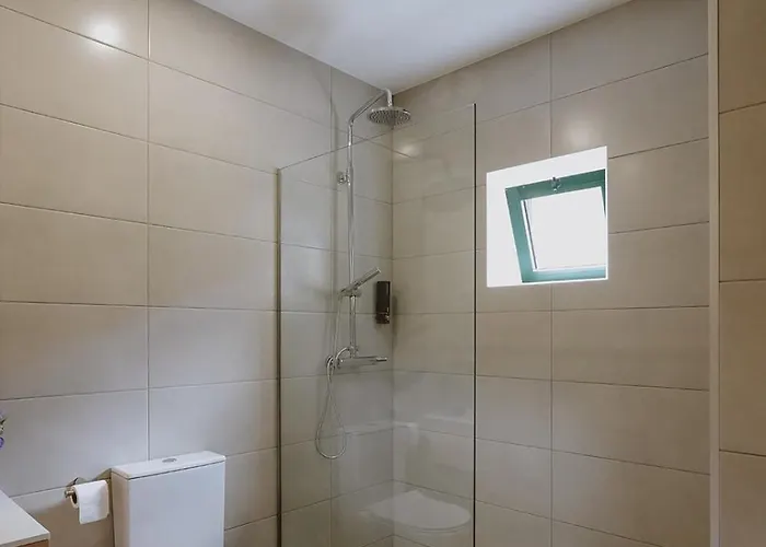 Apartahotel 888 Hostel&suites São João da Madeira